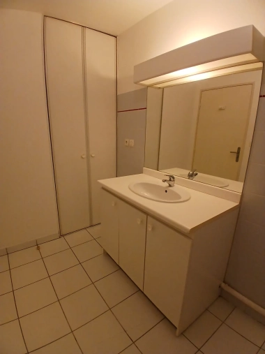 Appartement T2 Rénové Quartier SAINT AUBIN