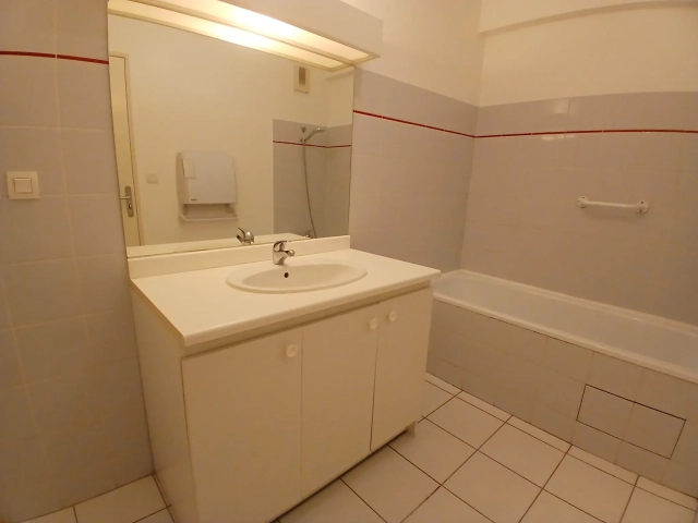 Appartement T2 Rénové Quartier SAINT AUBIN